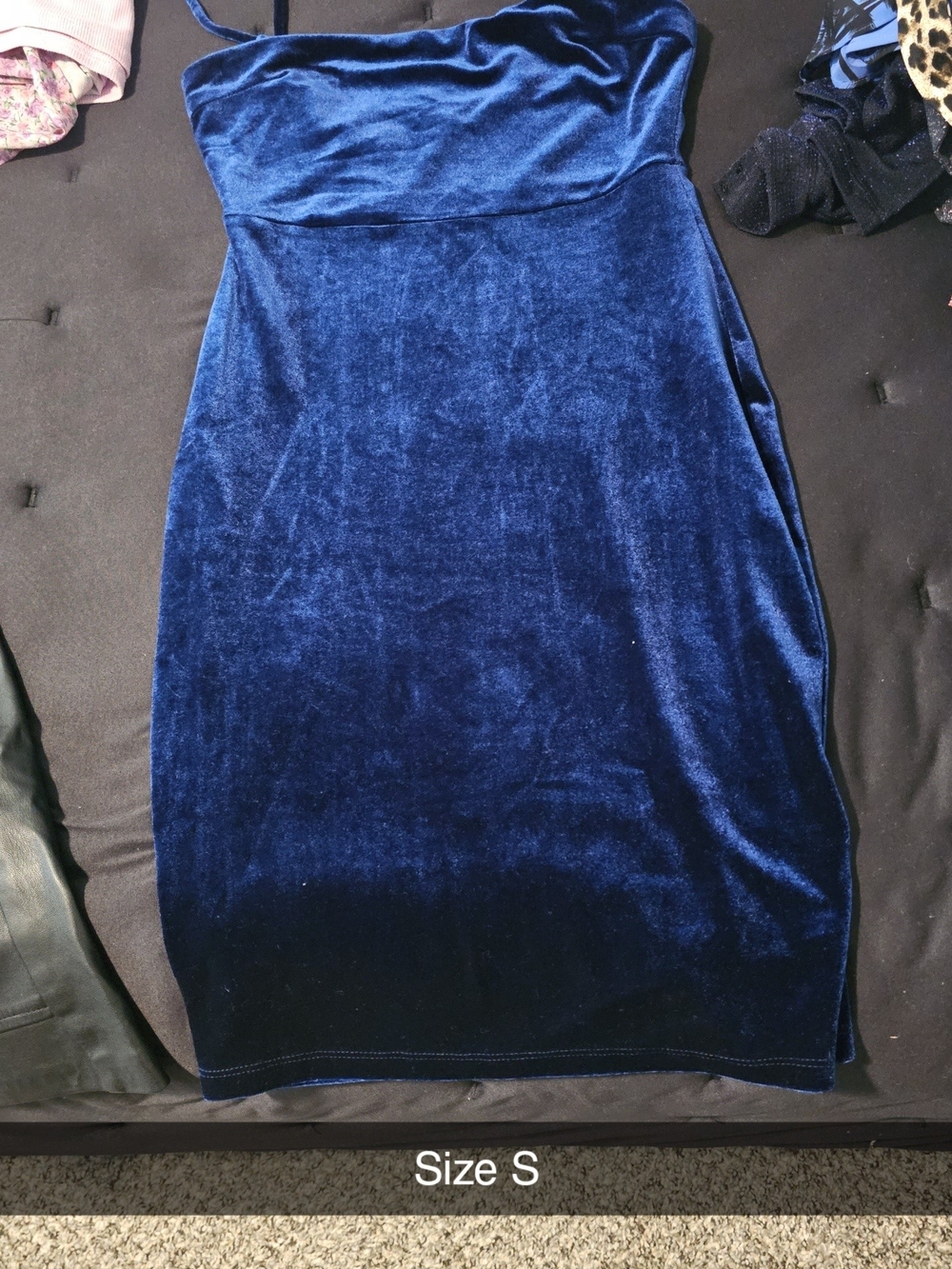 Lulu's Royal Blue Velvet Pencil Skirt